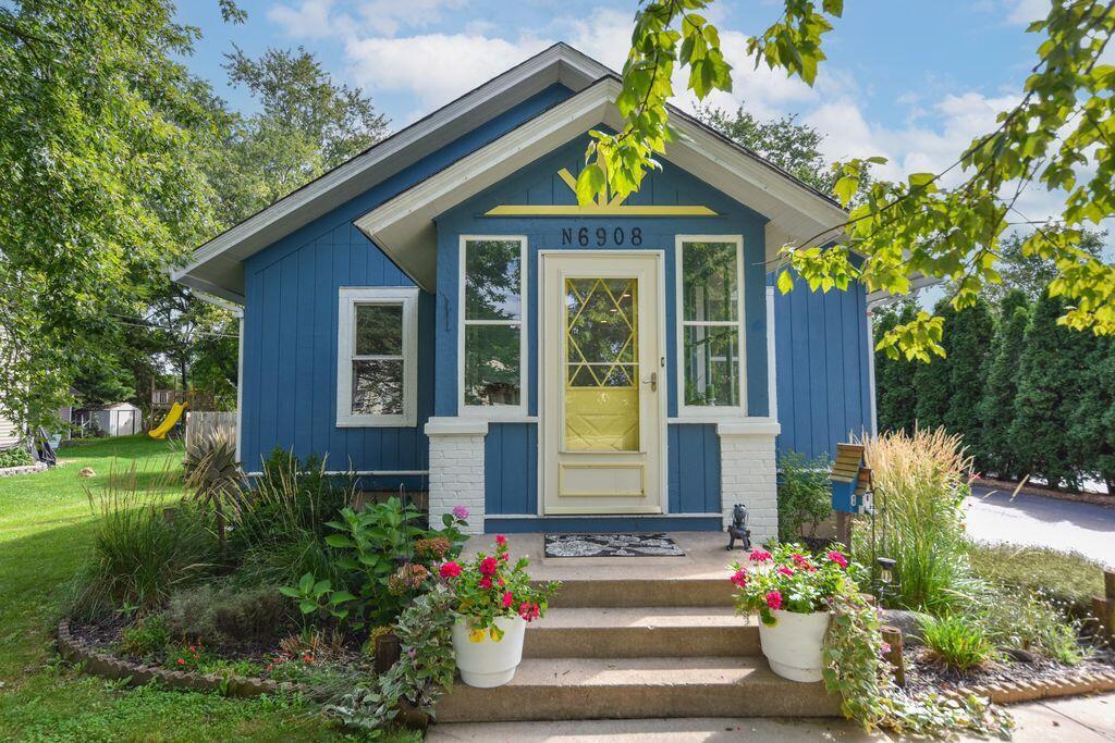 Photo of W282N6908 Main STREET, Merton, WI 53056 (MLS # 1981062)