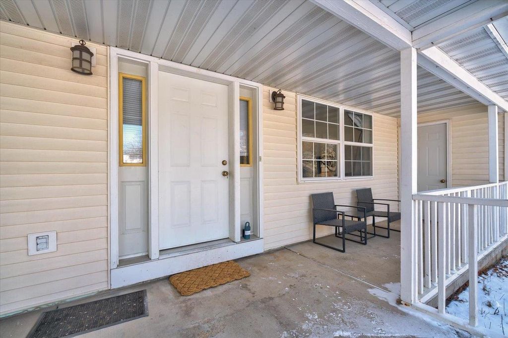 Photo of 5215 Manitowoc PARKWAY, Madison, WI 53705 (MLS # 2014508)