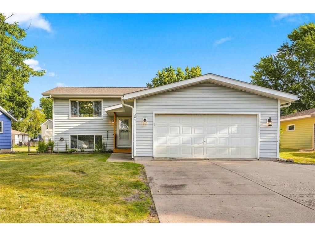 Photo of 205 W Elm STREET, Roberts, WI 54023 (MLS # 7126979)