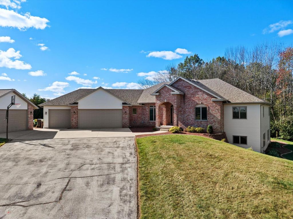 Photo of 3201 Rolling Hills DRIVE, Manitowoc, WI 54220 (MLS # 1938807)