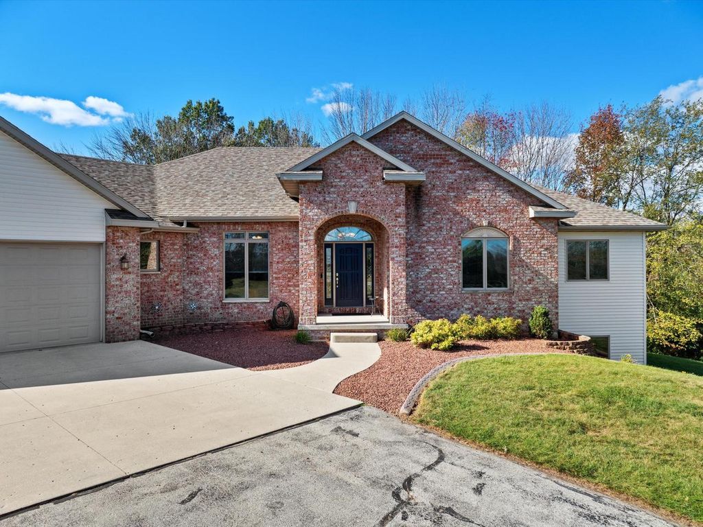 Photo of 3201 Rolling Hills DRIVE, Manitowoc, WI 54220 (MLS # 1938807)