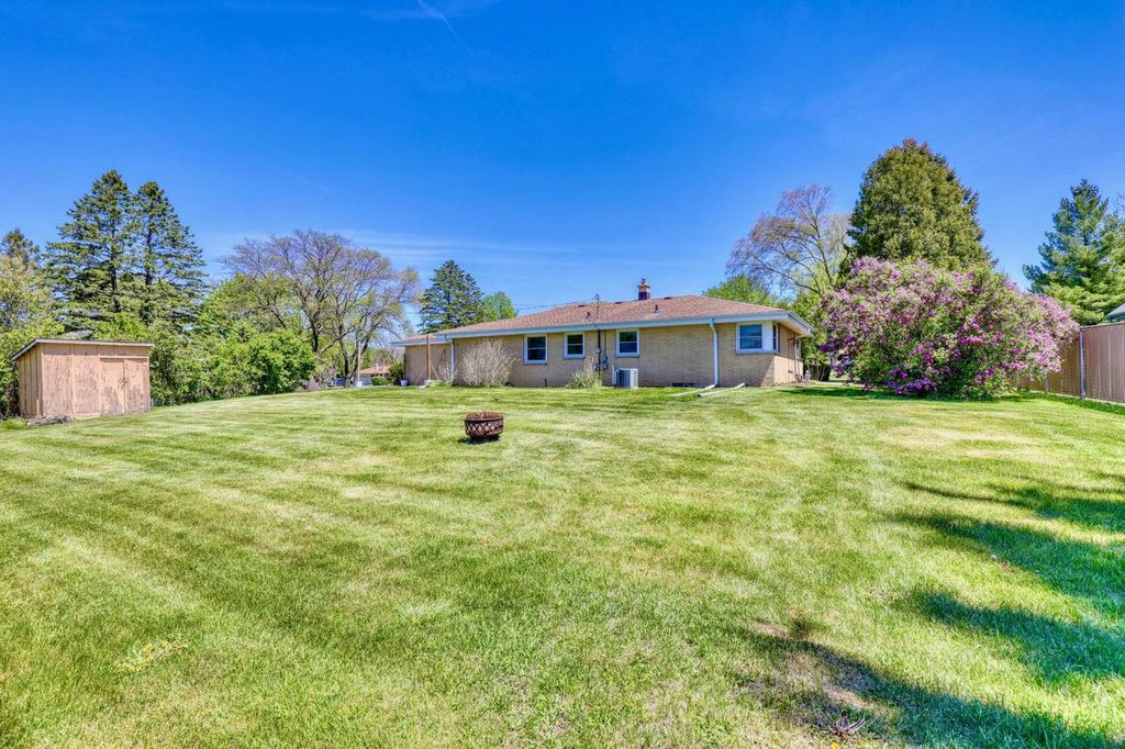 Photo of 7371 S 49th STREET, Franklin, WI 53132 (MLS # 1962186)