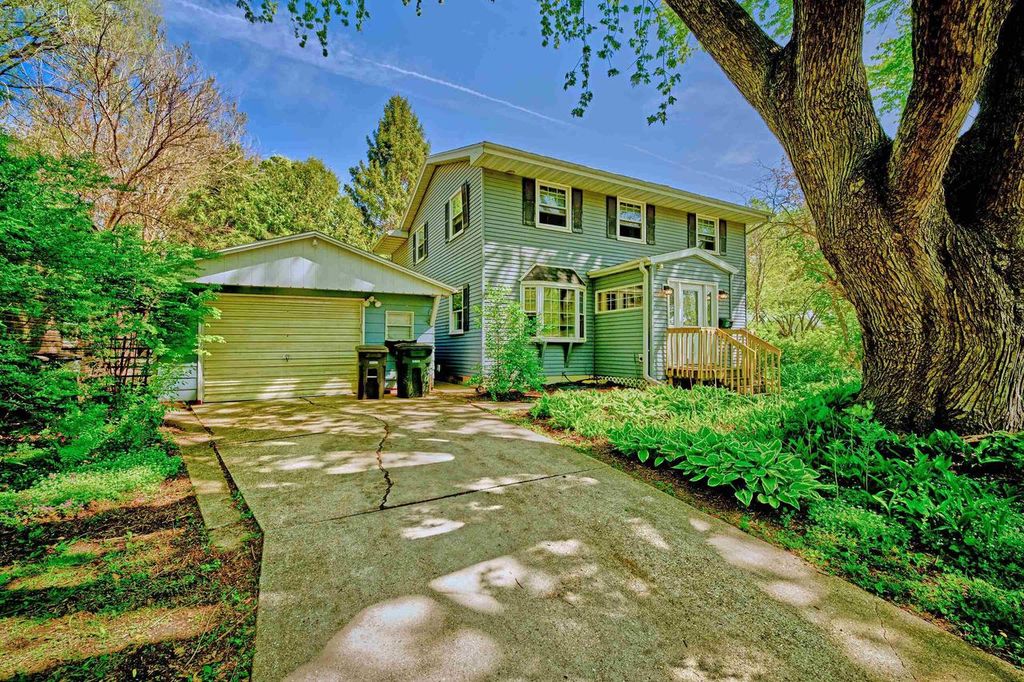 Photo of 500 HARDING STREET, Stoughton, WI 53589 (MLS # 2021658)