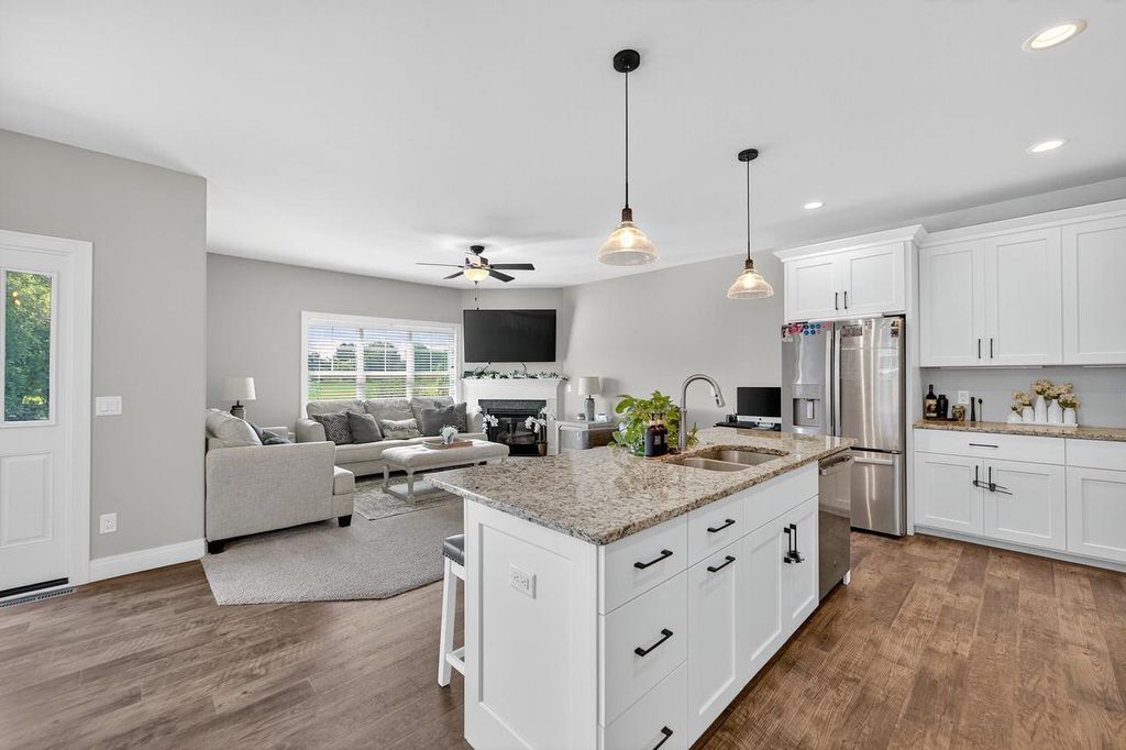 Photo of 4615 Bellflower DRIVE, Deforest, WI 53532 (MLS # 2013571)