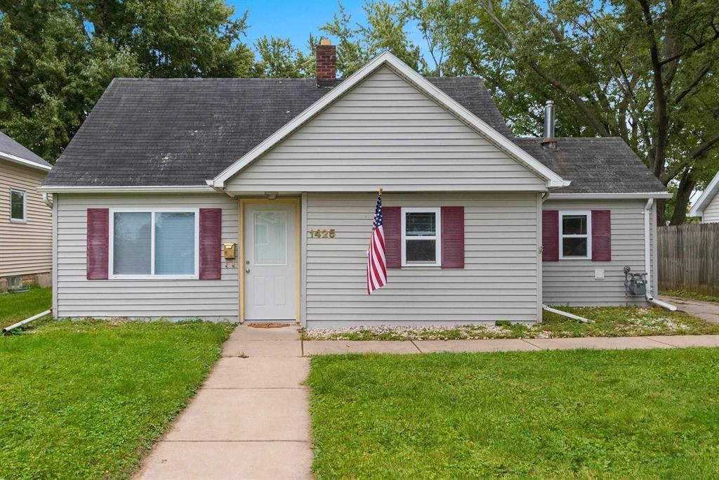Photo of 1425 Clark STREET, WI 54301 (MLS # 50322833)