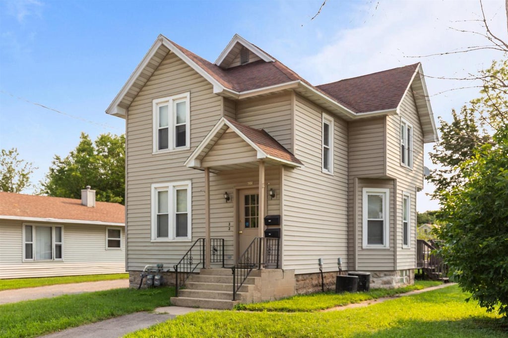 Photo of 622 Grand STREET, Oshkosh, WI 54901 (MLS # 50330774)