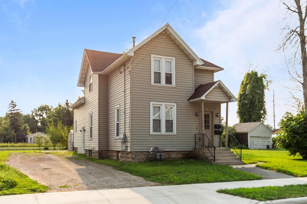 Photo of 622 Grand STREET, Oshkosh, WI 54901 (MLS # 50330774)