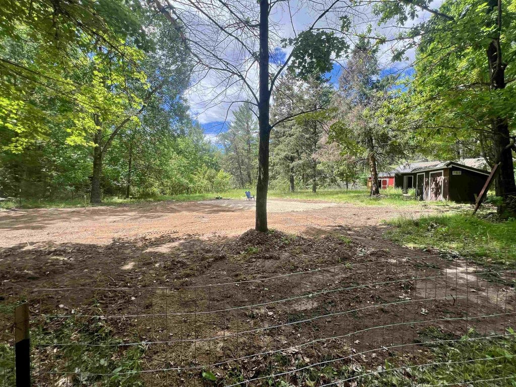 Photo of N15475 Hardwoods ROAD, Amberg, WI 54102 (MLS # 50332525)