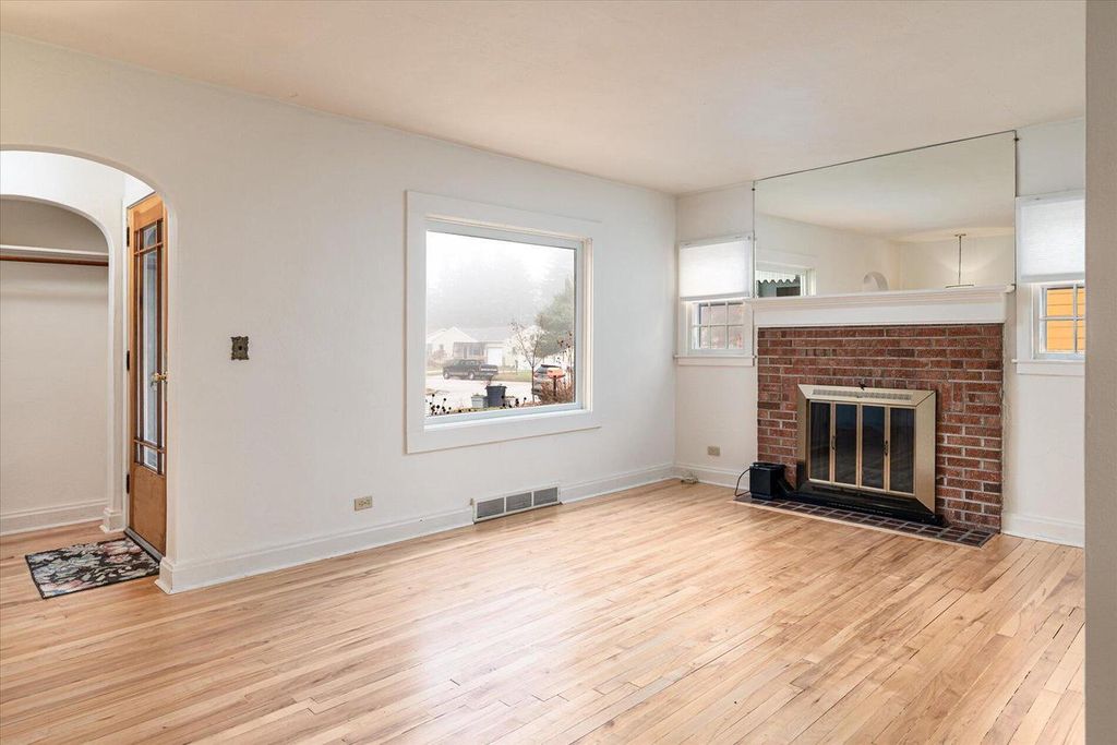 Photo of 715 715 Independence STREET, Viroqua, WI 54665 (MLS # 1944118)