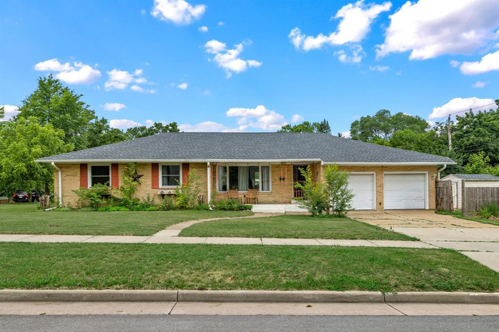 Photo of 334 Margaret STREET, Eau Claire, WI 54701 (MLS # 1602044)