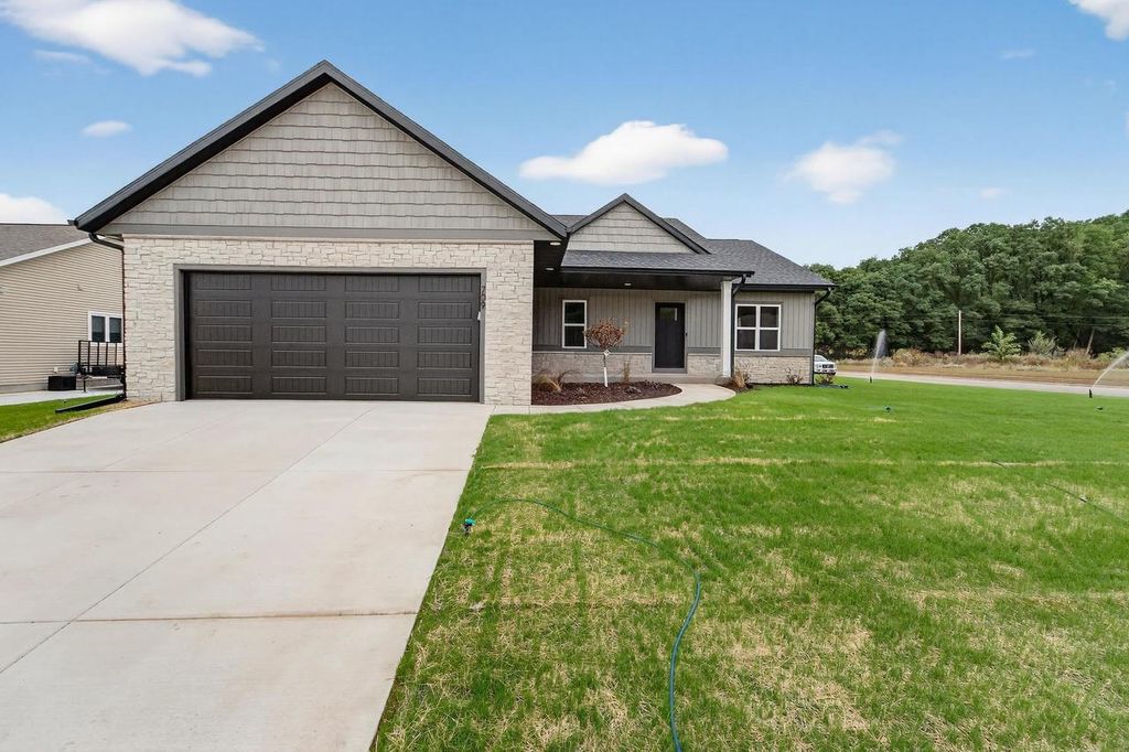 Photo of 709 Prairie LANE, Mazomanie, WI 53560 (MLS # 2009595)