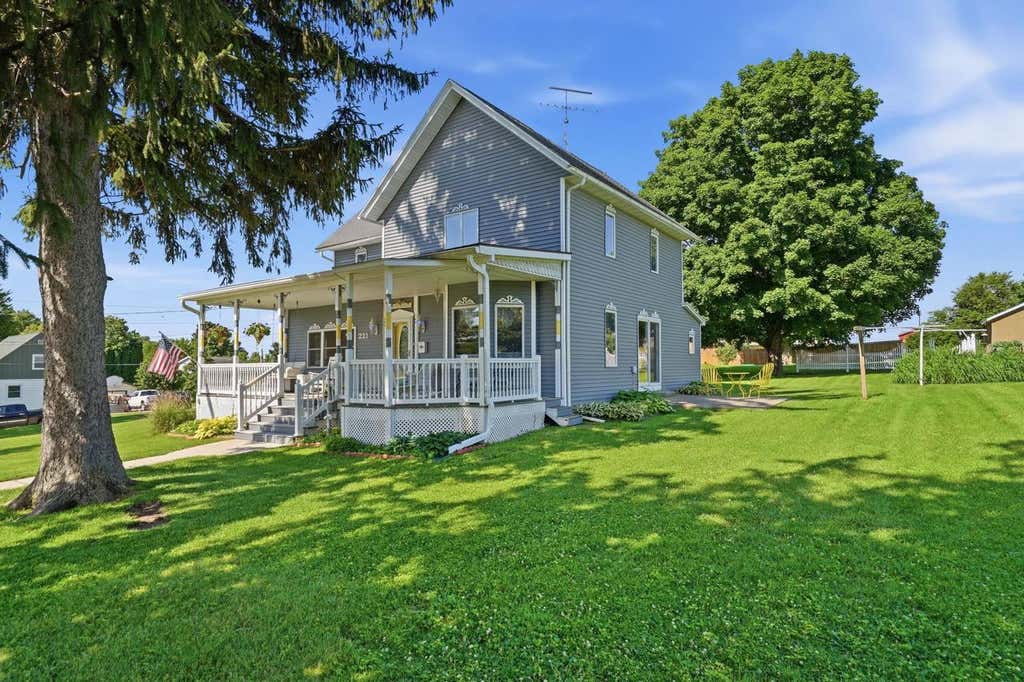 Photo of 221 S Randolph STREET, Cuba City, WI 53807 (MLS # 2026567)