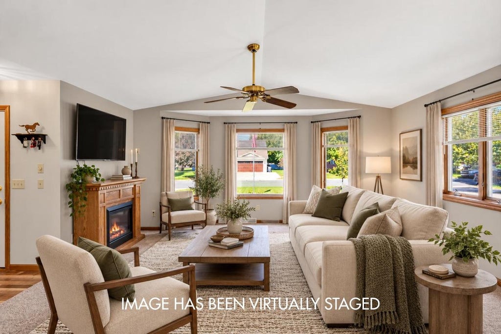 Photo of 513 Gold Coast LANE, Evansville, WI 53536 (MLS # 2034700)