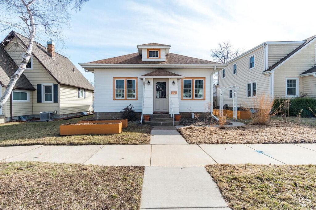 Photo of 2026 Winnebago STREET, La Crosse, WI 54601 (MLS # 1954838)