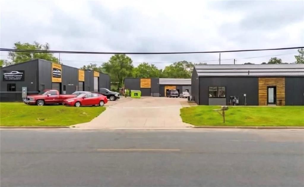 Photo of 1025 Starr AVENUE, Eau Claire, WI 54703 (MLS # 1598647)