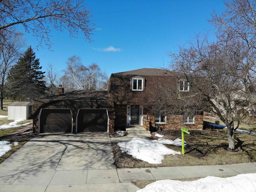 Photo of 1175 Maricopa DRIVE, Oshkosh, WI 54904 (MLS # 50322576)