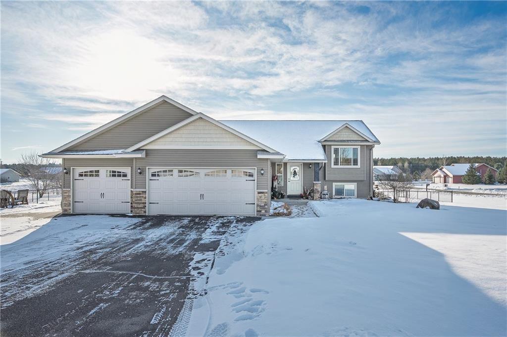 Photo of 17415 99th AVENUE, Chippewa Falls, WI 54729 (MLS # 1597740)