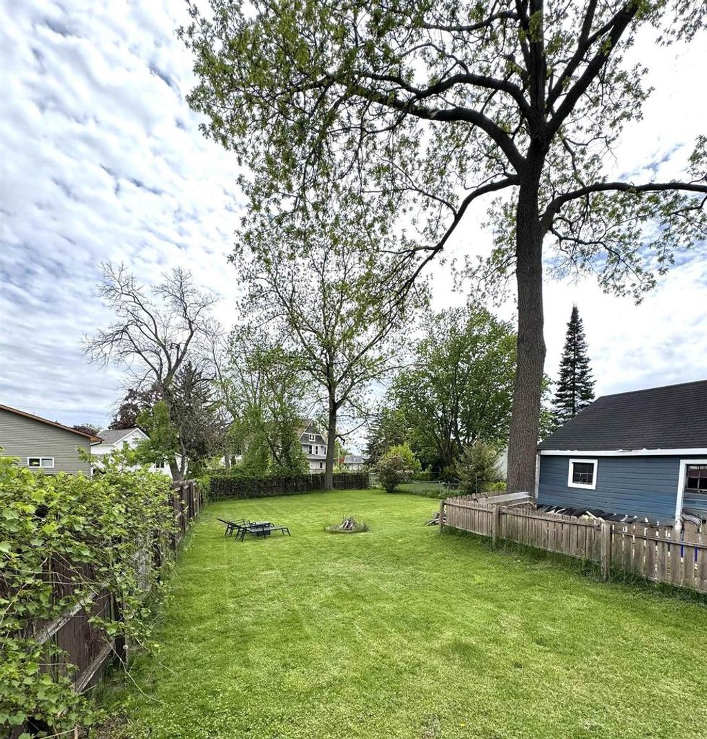 Photo of 1341 W 2nd STREET, Appleton, WI 54914 (MLS # 50327414)