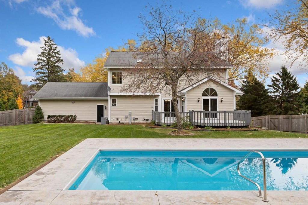 Photo of 3029 Bosshard DRIVE, Fitchburg, WI 53711 (MLS # 2035491)