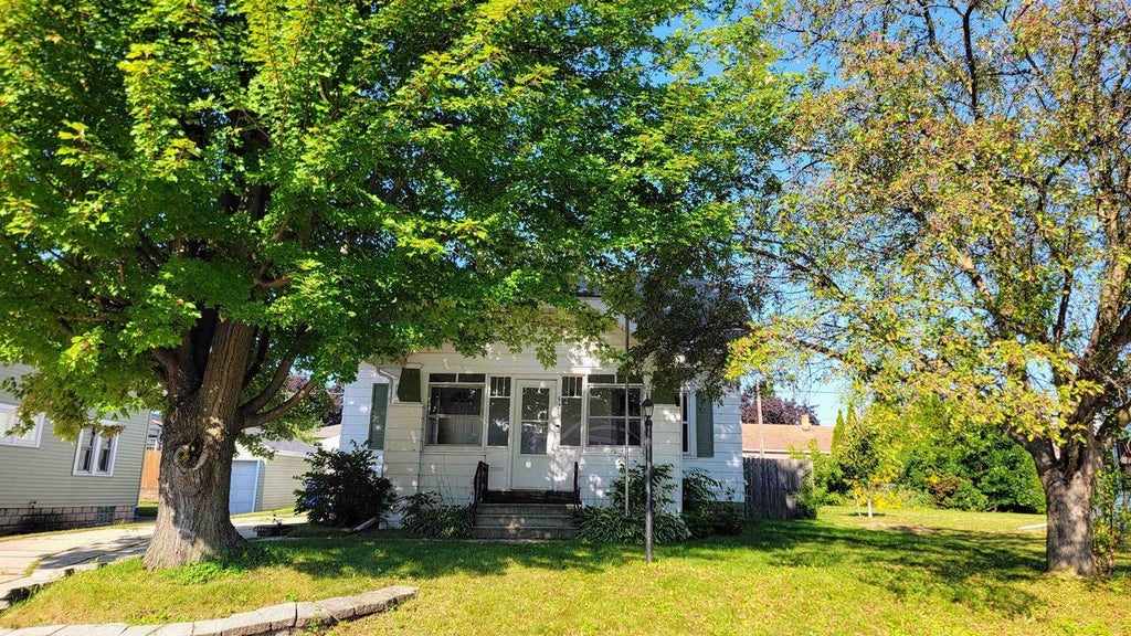 Photo of 521 Wilson STREET, New London, WI 54140 (MLS # 50331701)