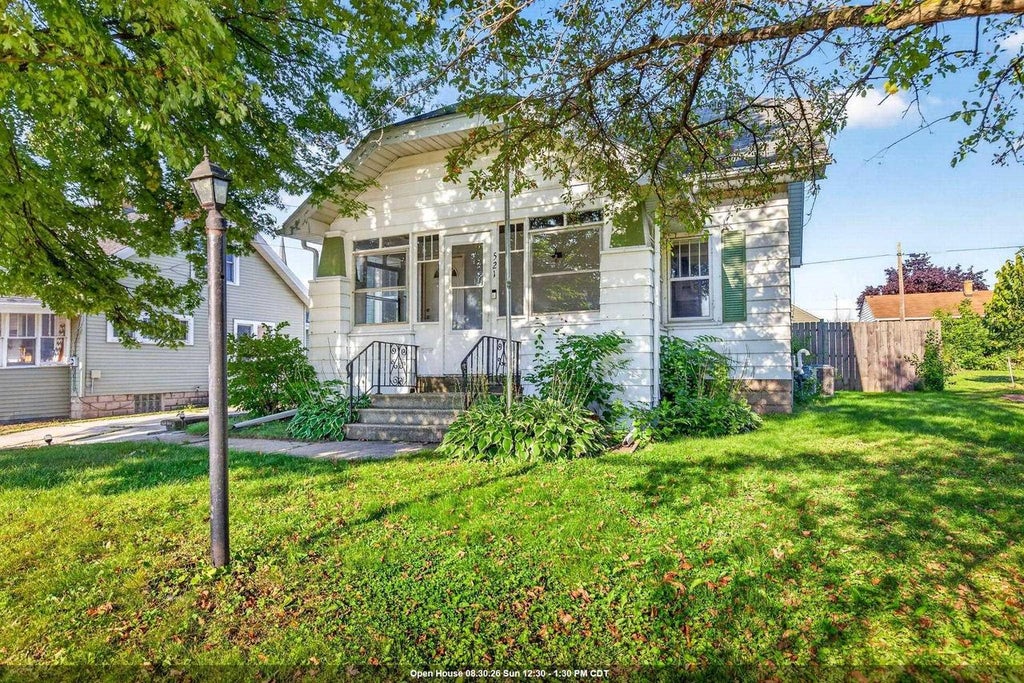 Photo of 521 Wilson STREET, Little Chute, WI 54140 (MLS # 50331701)