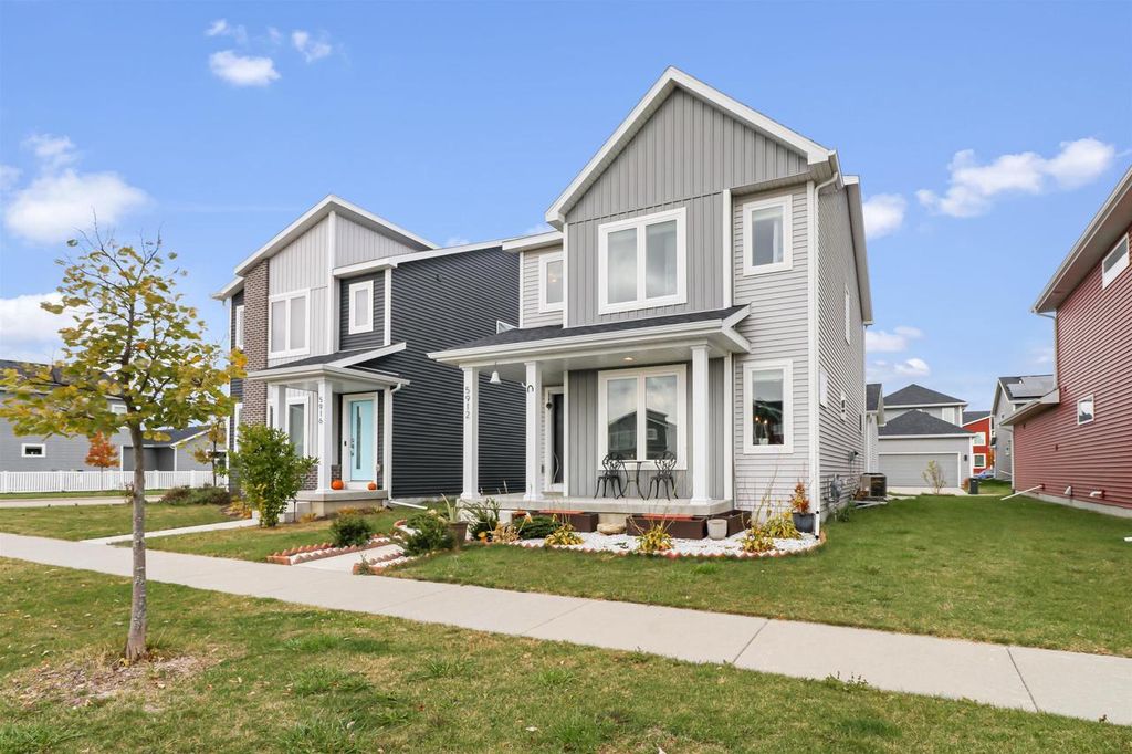 Photo of 5912 Minong LANE, Fitchburg, WI 53711 (MLS # 2011842)