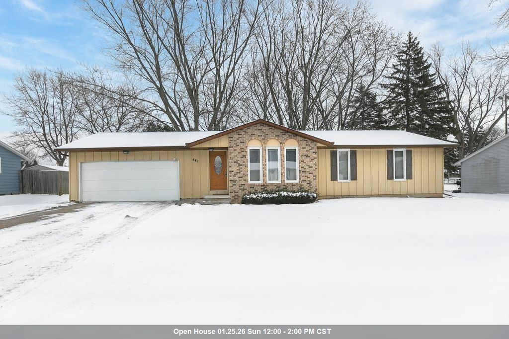 Photo of 441 Menlo Park ROAD, Green Bay, WI 54302 (MLS # 50320284)