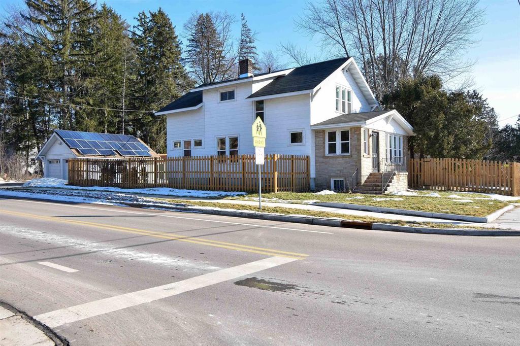 Photo of 101 Union STREET, Stevens Point, WI 54481 (MLS # 22600677)