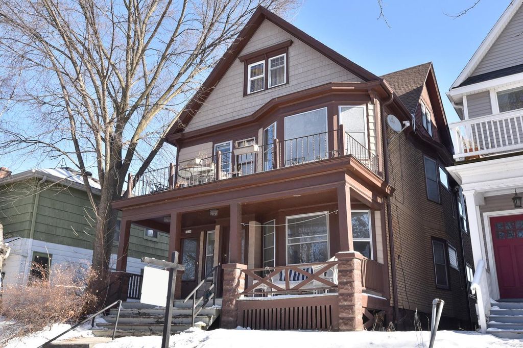 Photo of 3224 N Humboldt BOULEVARD #3226, Milwaukee, WI 53212 (MLS # 1947851)