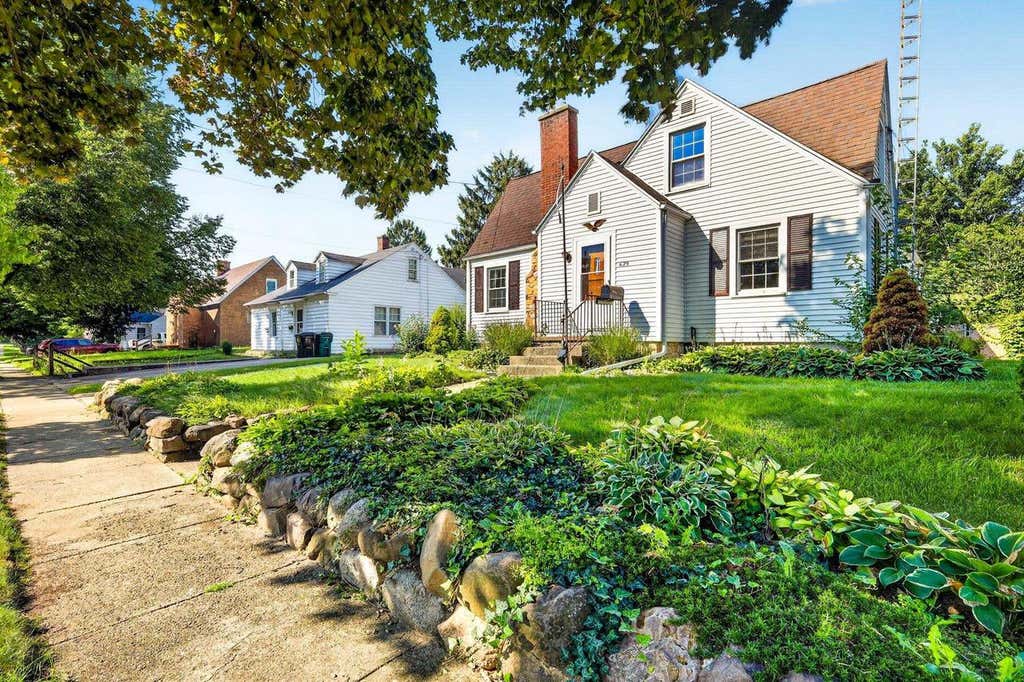 Photo of 629 Washington STREET, Fort Atkinson, WI 53538 (MLS # 2027193)