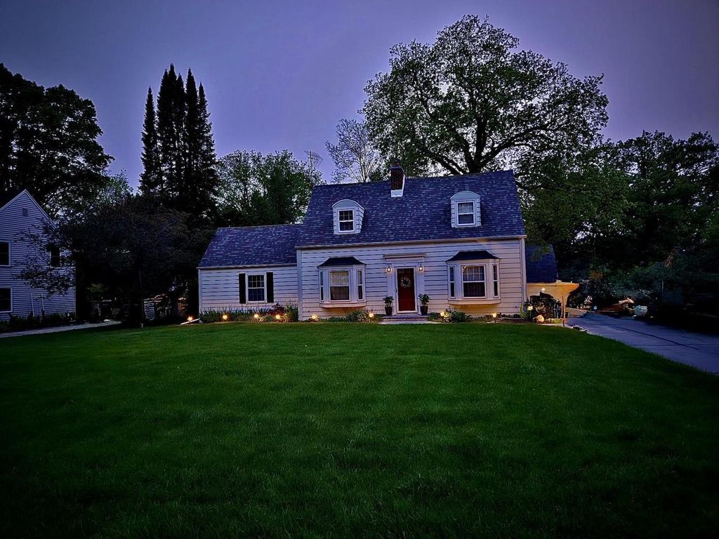 Photo of 1640 E Ridge ROAD, Beloit, WI 53511 (MLS # 2005017)