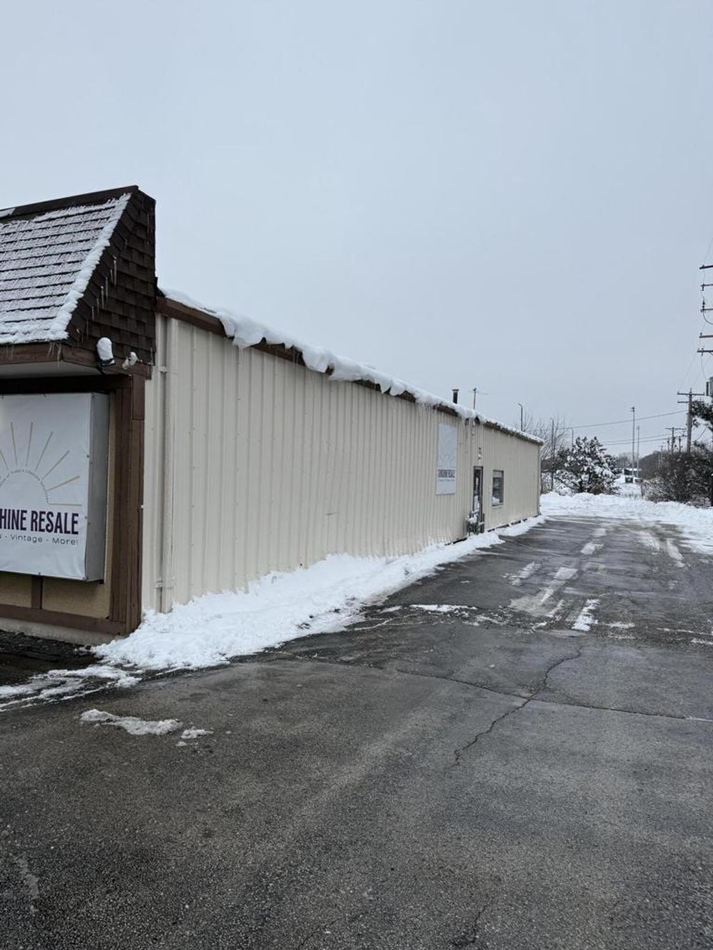 Photo of 328 W Sunset DRIVE #330, Waukesha, WI 53189 (MLS # 1945210)