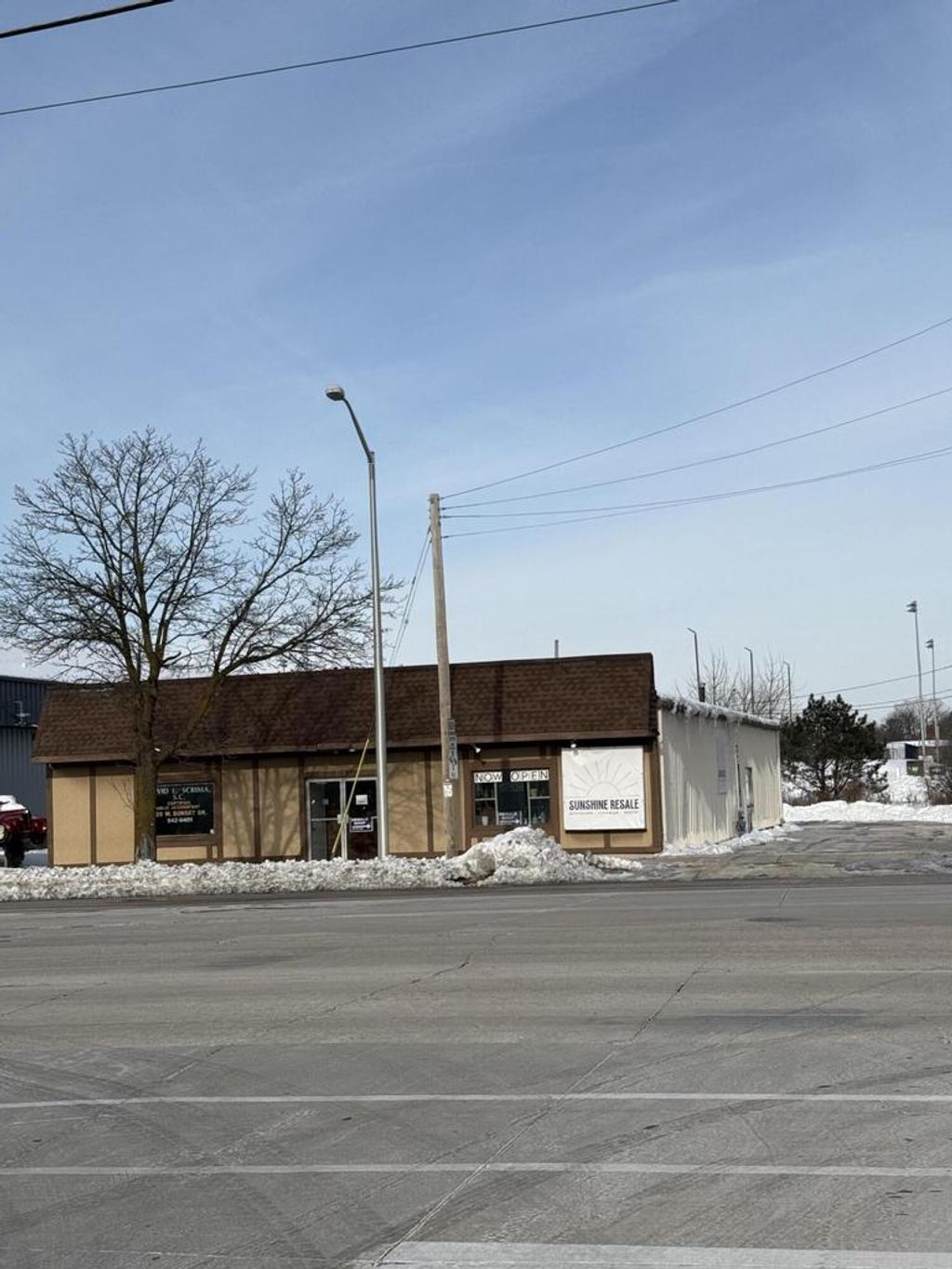 Photo of 328 W Sunset DRIVE #330, Waukesha, WI 53189 (MLS # 1945210)