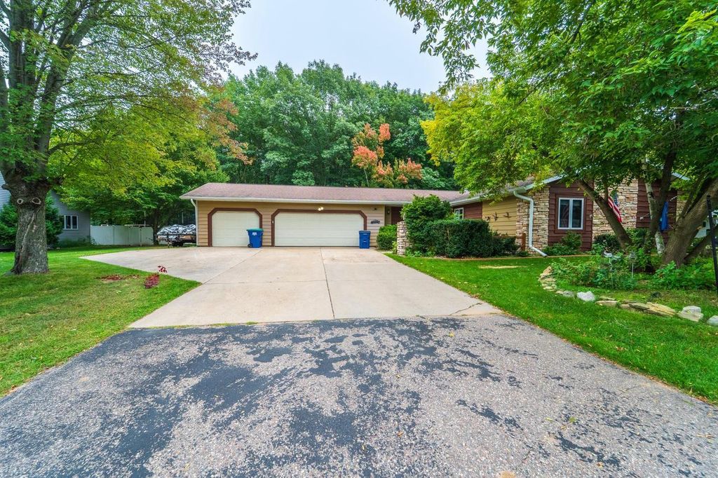 Photo of 227815 Sharptail ROAD, Wausau, WI 54401 (MLS # 22504495)