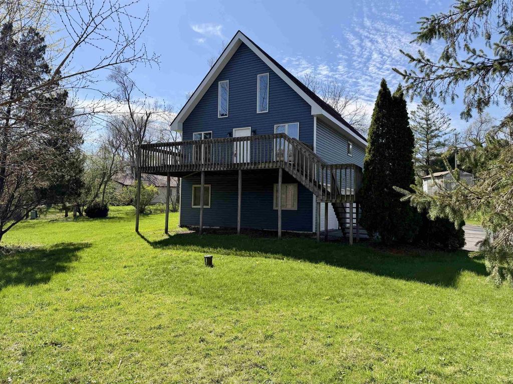 Photo of W196 Tulip DRIVE, Genoa City, WI 53128 (MLS # 2021250)