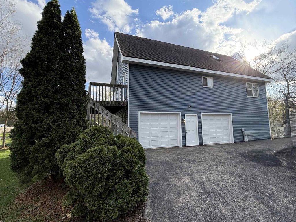 Photo of W196 Tulip DRIVE, Genoa City, WI 53128 (MLS # 2021250)