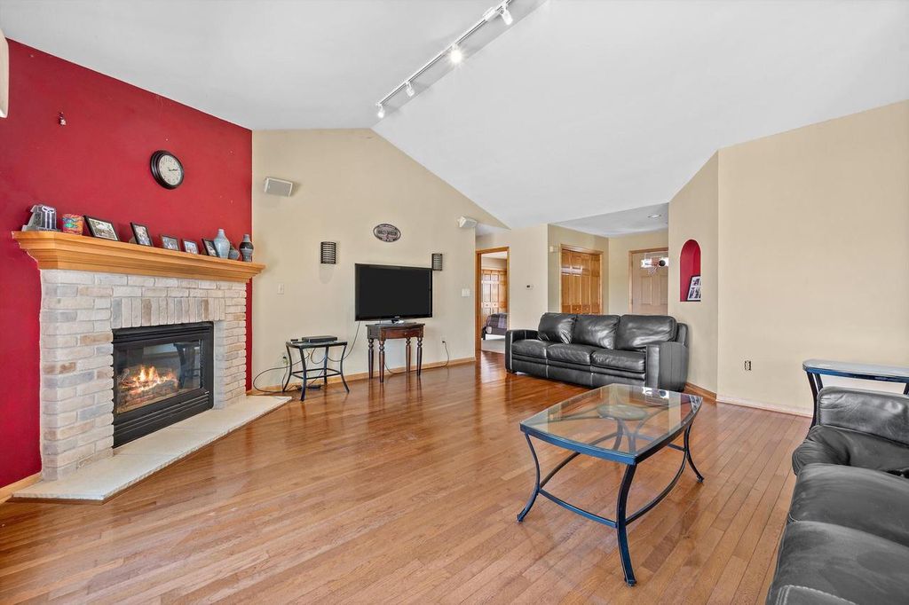 Photo of W143N9702 Amber DRIVE, Germantown, WI 53022 (MLS # 1959216)