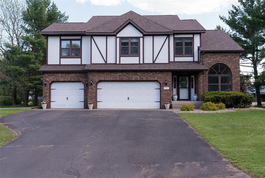 Photo of 1501 Grover ROAD, Eau Claire, WI 54701 (MLS # 1601210)