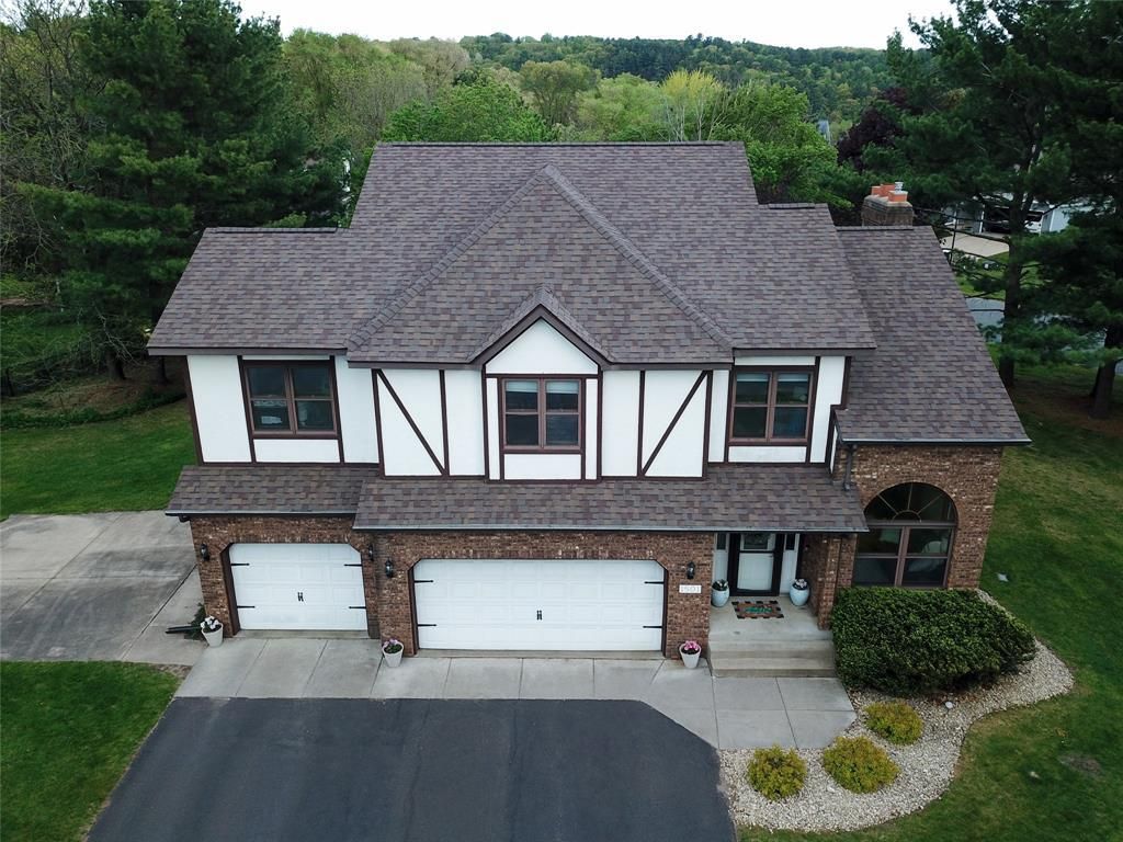 Photo of 1501 Grover ROAD, Eau Claire, WI 54701 (MLS # 1601210)