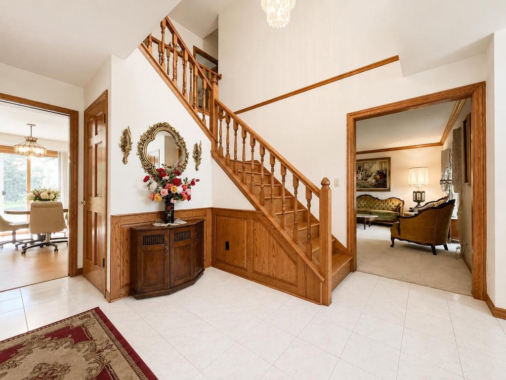 Photo of 12231 W White Oak DRIVE, Greenfield, WI 53228 (MLS # 1978652)