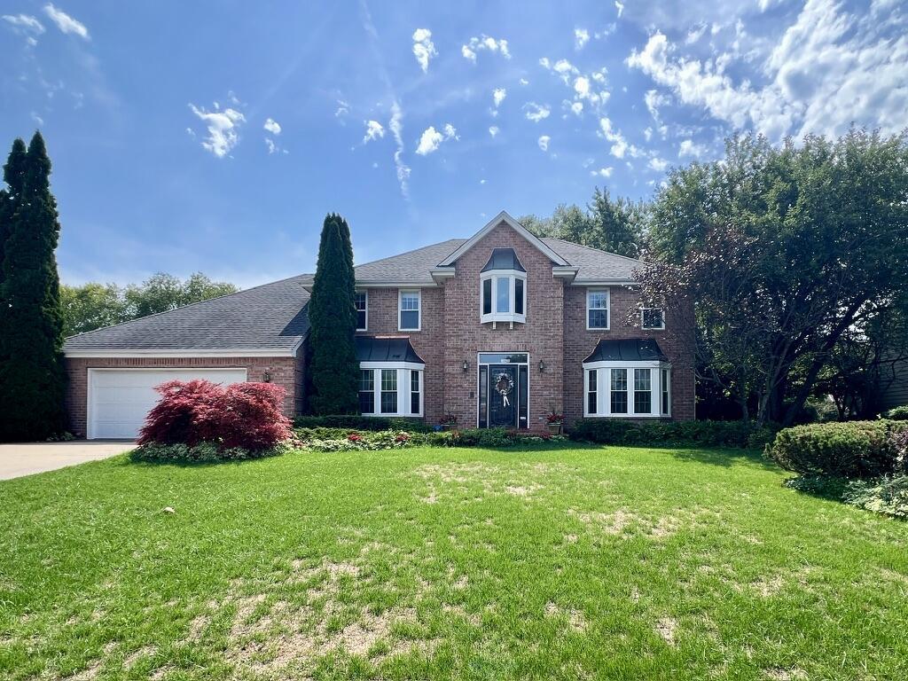 Photo of 12231 W White Oak DRIVE, Greenfield, WI 53228 (MLS # 1978652)