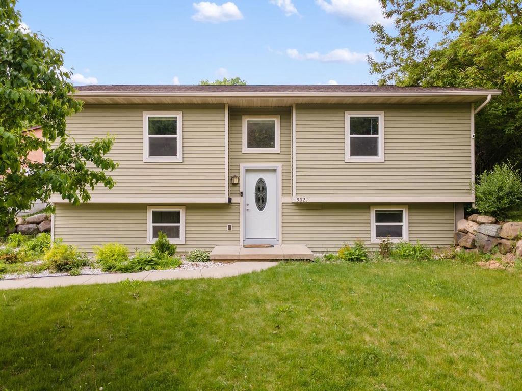 Photo of 5021 Camden ROAD, Madison, WI 53716 (MLS # 2024741)