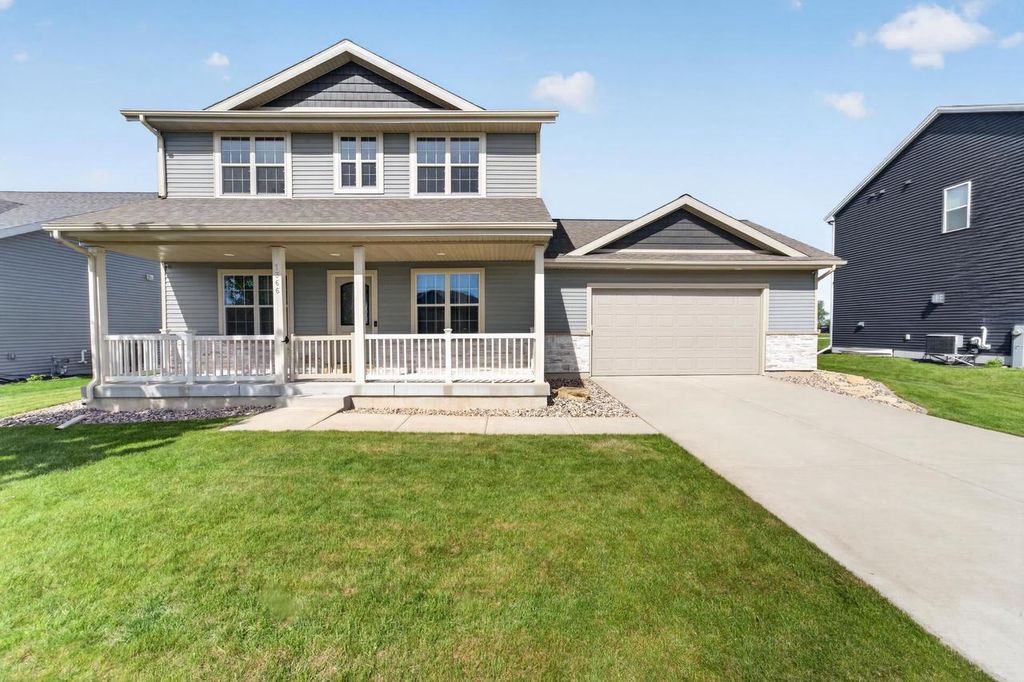 Photo of 1366 N Pine STREET, Sun Prairie, WI 53590 (MLS # 2023699)