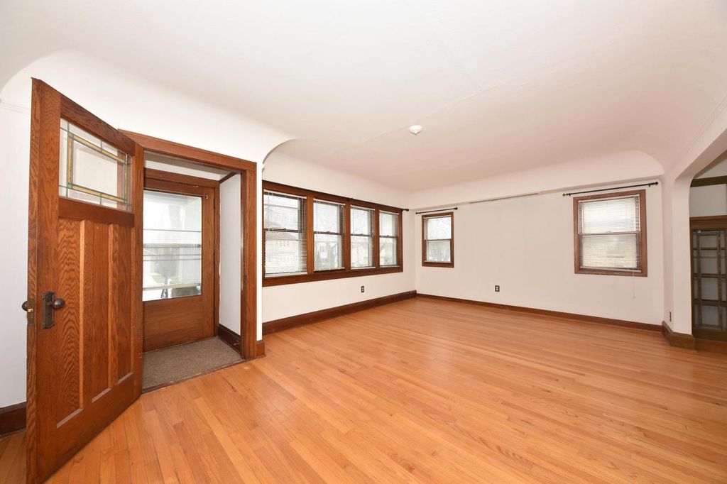 Photo of 6633 W Lloyd STREET #35, Wauwatosa, WI 53213 (MLS # 1956015)