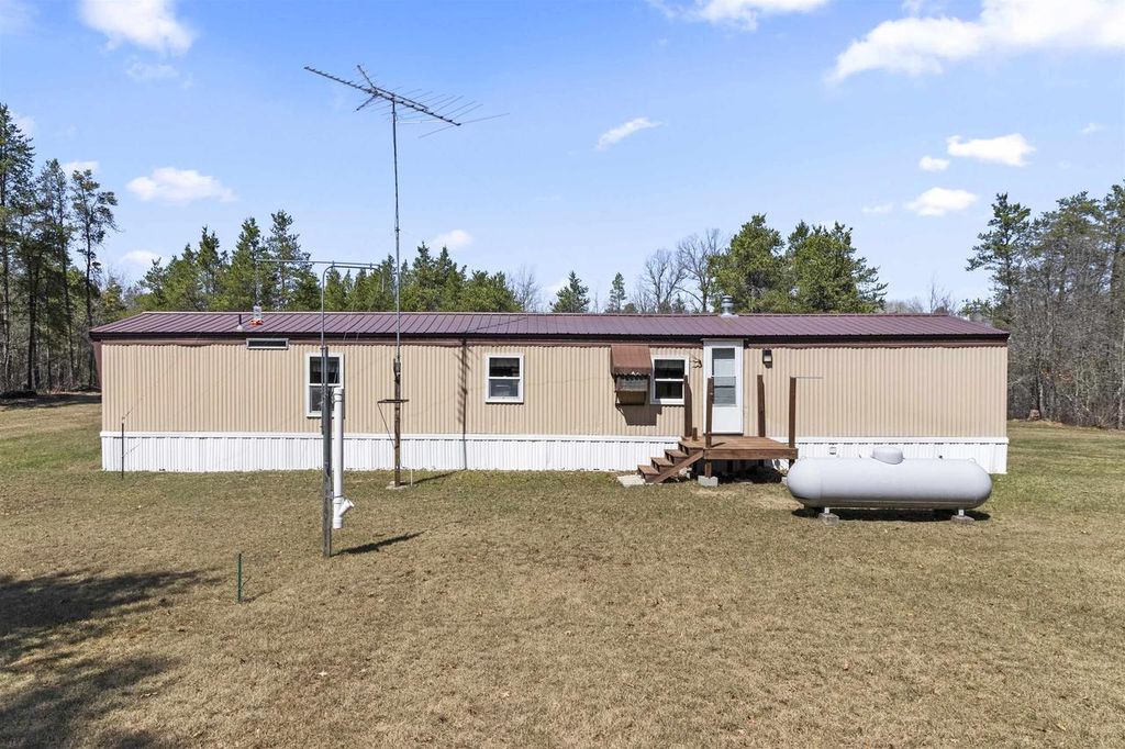 Photo of W11361 Kunkel LANE, Crivitz, WI 54104 (MLS # 50324134)