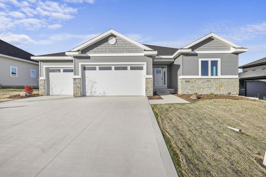 Photo of 3005 Wellington PLACE, Cottage Grove, WI 53527 (MLS # 2015299)