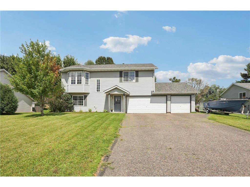 Photo of 415 Johnson PARKWAY, Hammond, WI 54015 (MLS # 6819023)
