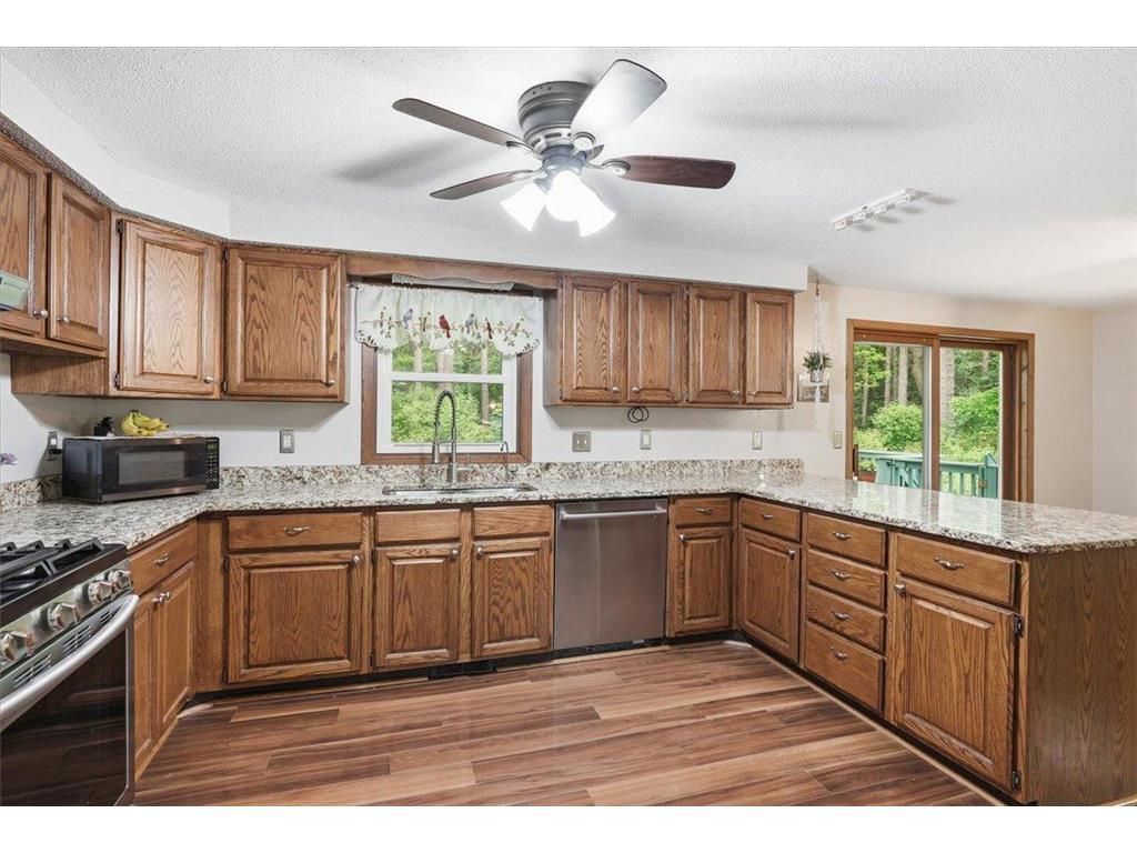 Photo of 1072 Edgewood CIRCLE, Hudson, WI 54016 (MLS # 7073299)