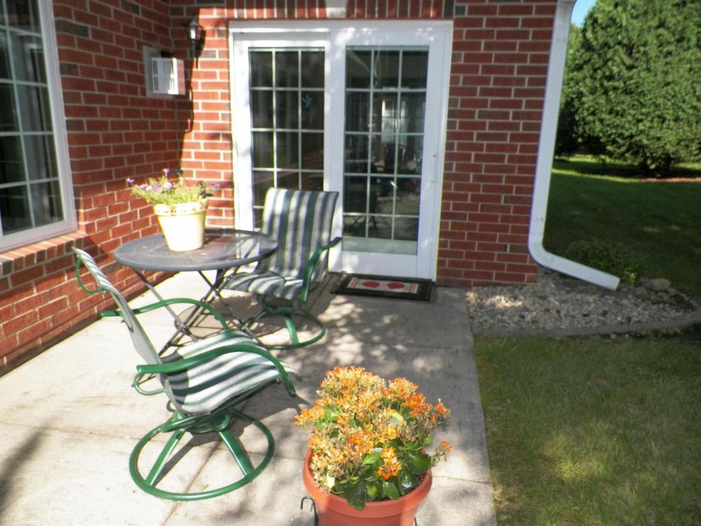 Photo of 855 N High Point ROAD #855, Madison, WI 53705 (MLS # 2018637)