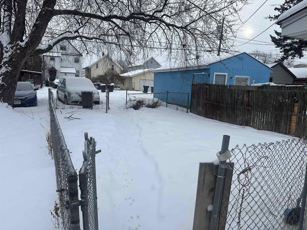 Photo of 1216 Hughitt AVENUE, Superior, WI 54880 (MLS # 6123380)